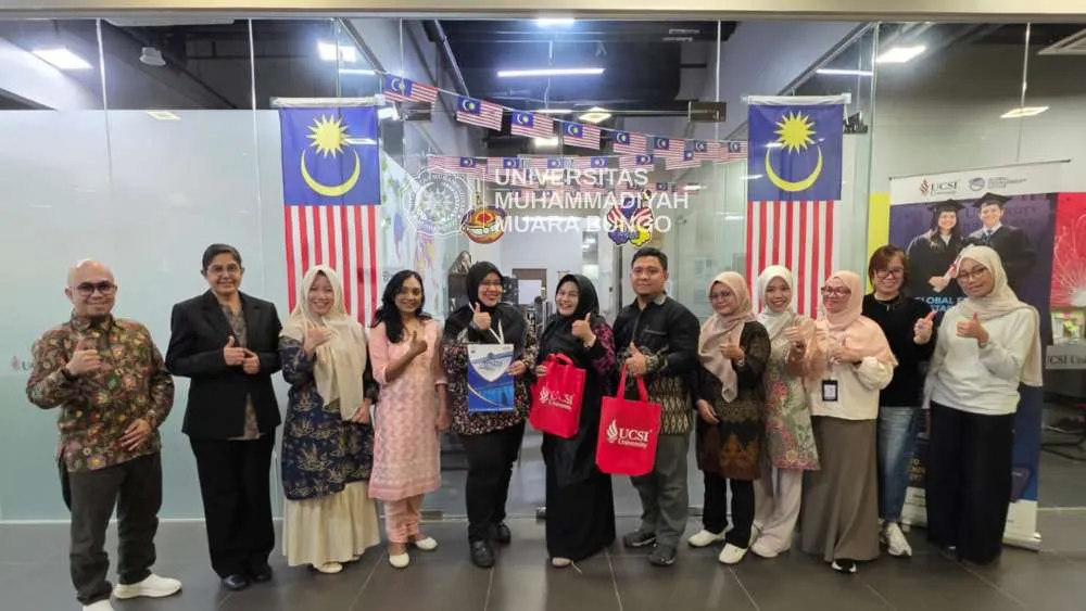 Rektor dan Prodi Pendidikan Bahasa Inggris UMMUBA Benchmarking Kurikulum UCSI University Malaysia