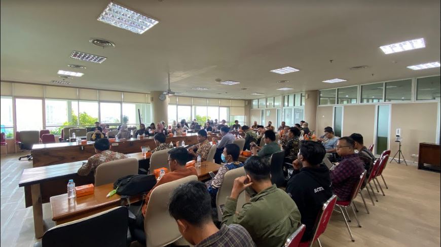 Peserta mendapat materi pengembangan Humas dari Universitas Muhammadiyah Surakarta